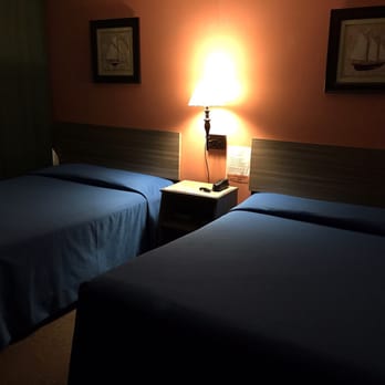 Catskill Four Seasons Motel - My room - Hotels Near Me - Catskill, New York Catskill Four Seasons Motel - My room - Hotels Near Me - Catskill, New York