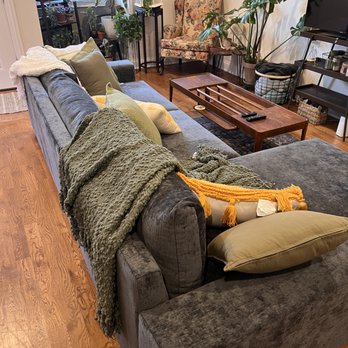 Joybird - Furniture Stores Near Me - Chicago, Illinois