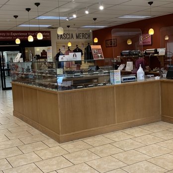 Fascia's Chocolates - Large store - complete with samples and gelato! - Chocolatiers & Shops Near Me - Waterbury, Connecticut Fascia's Chocolates - Large store - complete with samples and gelato! - Chocolatiers & Shops Near Me - Waterbury, Connecticut