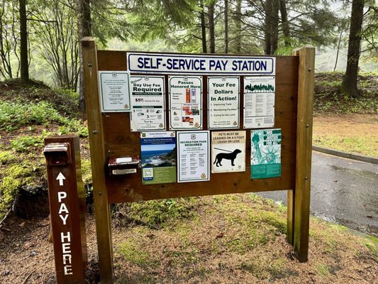 Cape Perpetua Visitor Center - Siuslaw National Forest by null