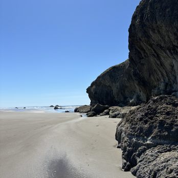 Devil's Kitchen - Beaches Near Me - Bandon, Oregon