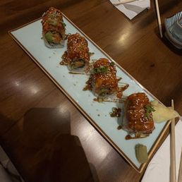 Salmon Lover Roll ( torched) Salmon Lover Roll ( torched)