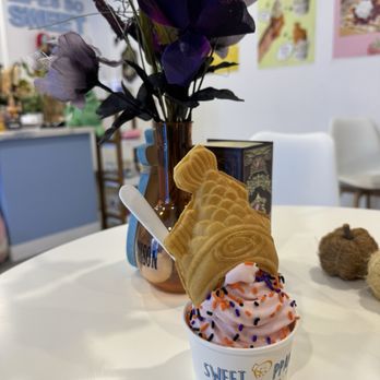Sweet Ppang - Soft serve Taiyaki cone in a cop strawberry with sprinkles - Bubble Tea Near Me - Fresno, California Sweet Ppang - Soft serve Taiyaki cone in a cop strawberry with sprinkles - Bubble Tea Near Me - Fresno, California