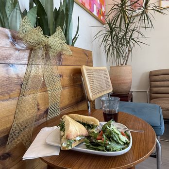 Robin's Cafe - Cafes Near Me - San Francisco, California Robin's Cafe - Cafes Near Me - San Francisco, California
