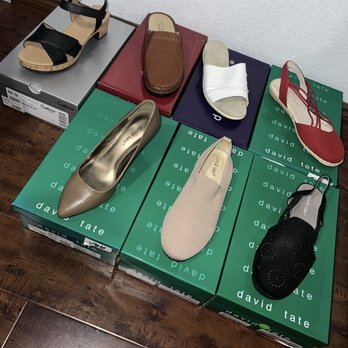 Chic Wide Shoes - Shoe Stores Near Me - Tarzana, California
