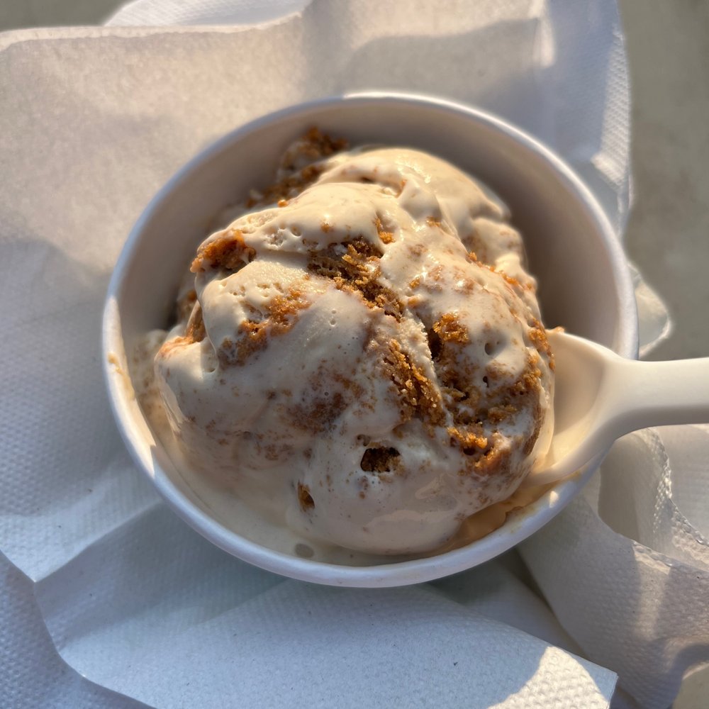 CLEMENTINE’S NAUGHTY & NICE CREAMERY 45 Photos & 22 Reviews 308 N