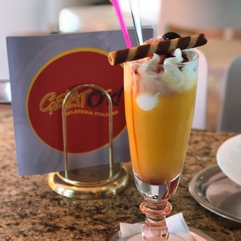Gelatok - Eis Bad, Zitronen Eis mit O-Saft und Amarenasaft - Ice Cream & Frozen Yogurt Near Me - Gilching, BY Gelatok - Eis Bad, Zitronen Eis mit O-Saft und Amarenasaft - Ice Cream & Frozen Yogurt Near Me - Gilching, BY