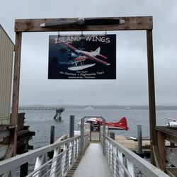 Island Wings Air Service
