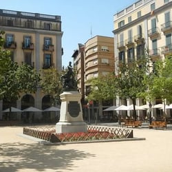 Nord 1901 - Plaza Independencia. Shared a chilled bottle of cava on the terrace at Konig 2 restaurant in the back corner.