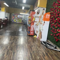Food Near Me - This spots pretty spacious