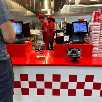 Five Guys - Not a lot of workers - Burgers Near Me - Land O' Lakes, Florida
