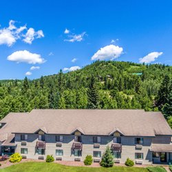Mountain Inn at Lutsen - Summer at Mountain Inn