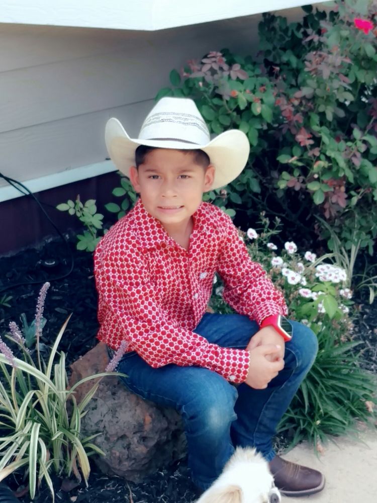 Slide of Sanchez Roofing