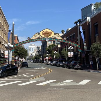 Gaslamp Quarter - Shopping Centers Near Me - San Diego, California Gaslamp Quarter - Shopping Centers Near Me - San Diego, California