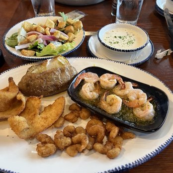Red Lobster - Endless Chowder, Salad & Cheddar Bay Biscuits Sailor's Platter - Seafood Near Me - Riverside, California Red Lobster - Endless Chowder, Salad & Cheddar Bay Biscuits Sailor's Platter - Seafood Near Me - Riverside, California