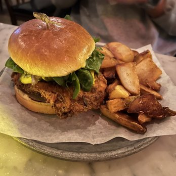 Pleasant House Pub - Crispy Buttermilk-Fried Chicken Sandwich - British Near Me - Chicago, Illinois Pleasant House Pub - Crispy Buttermilk-Fried Chicken Sandwich - British Near Me - Chicago, Illinois