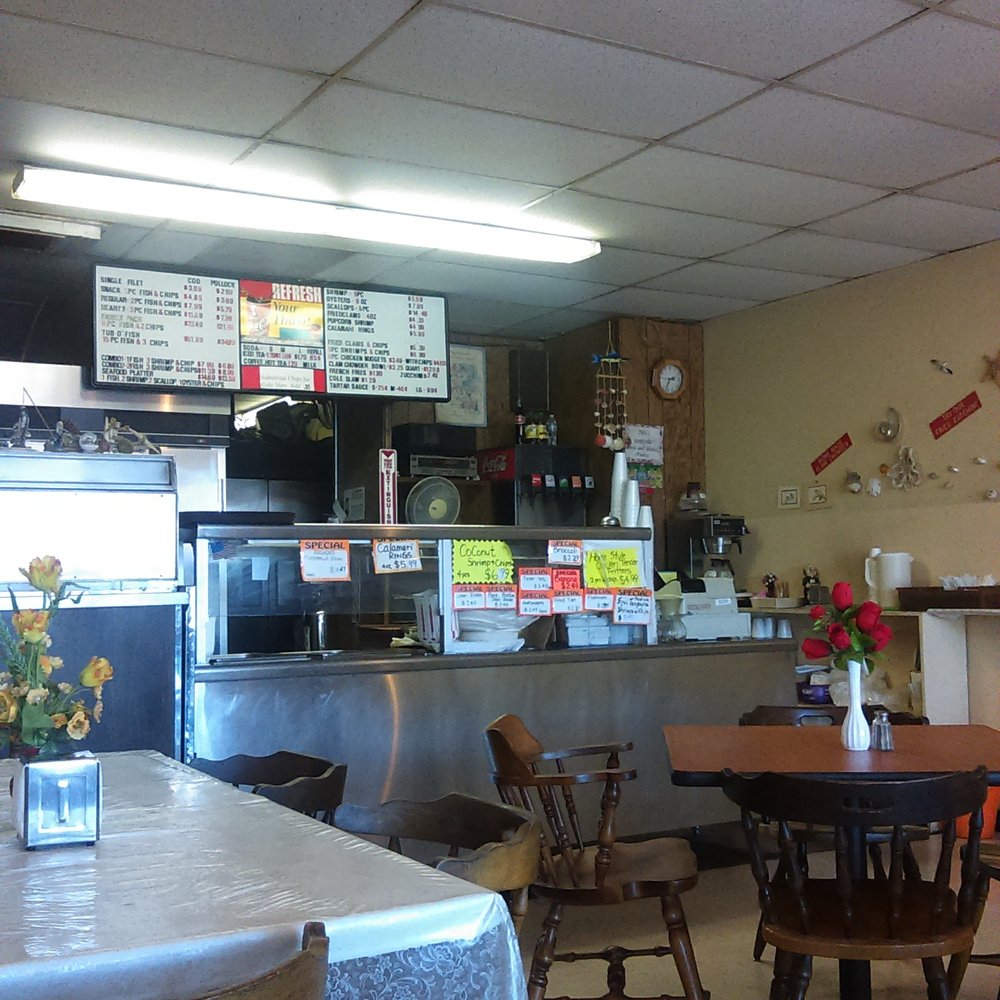 Simon's Fish & Chips - Place isnt full, yet its peaceful and nice - Fish & Chips Near Me - Hemet, California Simon's Fish & Chips - Place isnt full, yet its peaceful and nice - Fish & Chips Near Me - Hemet, California