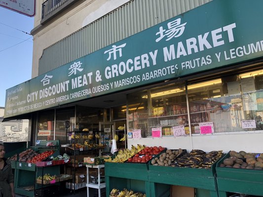 City Discount Meat & Grocery by null