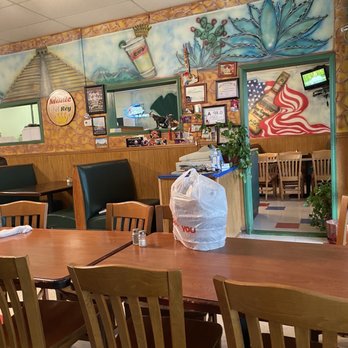 Monte Del Rey - Where you walk in and wait to be seated! - Mexican Near Me - Mocksville, North Carolina