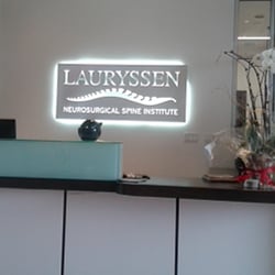 Carl Lauryssen, MD