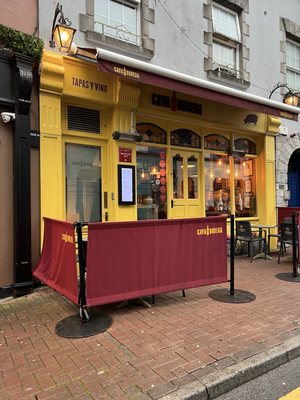 Cava Bodega by null