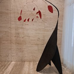 The Arts Club of Chicago - Art on first level