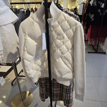 Bloomingdale's - Department Stores Near Me - Glendale, California