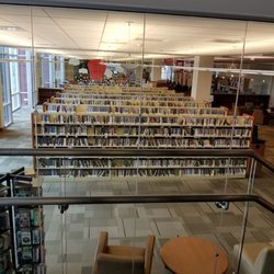 Augusta-Richmond County Library - Plenty to choose from here.