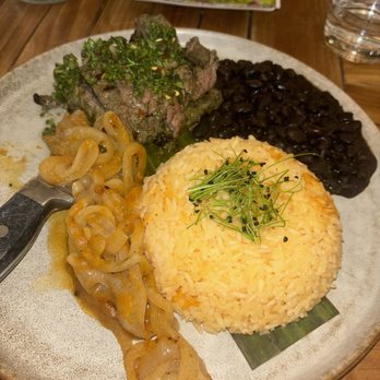 Marnas Eatery and Lounge - Bistec Encebollado - Breakfast & Brunch Near Me - Minneapolis, Minnesota Marnas Eatery and Lounge - Bistec Encebollado - Breakfast & Brunch Near Me - Minneapolis, Minnesota