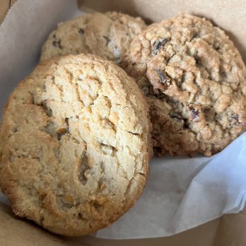 Confections by Kirari West - Amazing Gluten-Free Cookies - Bakeries Near Me - Redondo Beach, California Confections by Kirari West - Amazing Gluten-Free Cookies - Bakeries Near Me - Redondo Beach, California