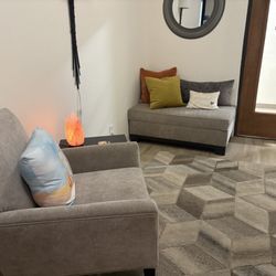 Hailey Stuermer - Lobby