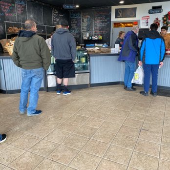 Shef's Bagels - counter - Bagels Near Me - Cheshire, Connecticut