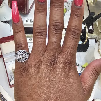 Golden Scripts Jewelers - The temperature in the room dropped at least 20° with all of this ice... - Jewelry Near Me - capitol Heights, Maryland