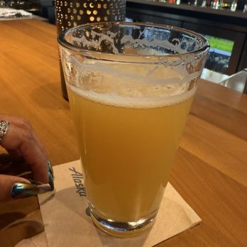 Alaska Lounge - Terminal 1 - Hazy IPA beer - Airport Lounges Near Me - San Francisco, California Alaska Lounge - Terminal 1 - Hazy IPA beer - Airport Lounges Near Me - San Francisco, California