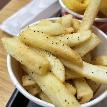 Dang's Grub - Excellent crisp Seasoned Fries - Chicken Wings Near Me - Syracuse, New York