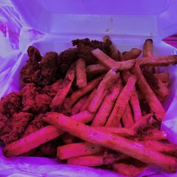 Popcorn chicken with fries Popcorn chicken with fries