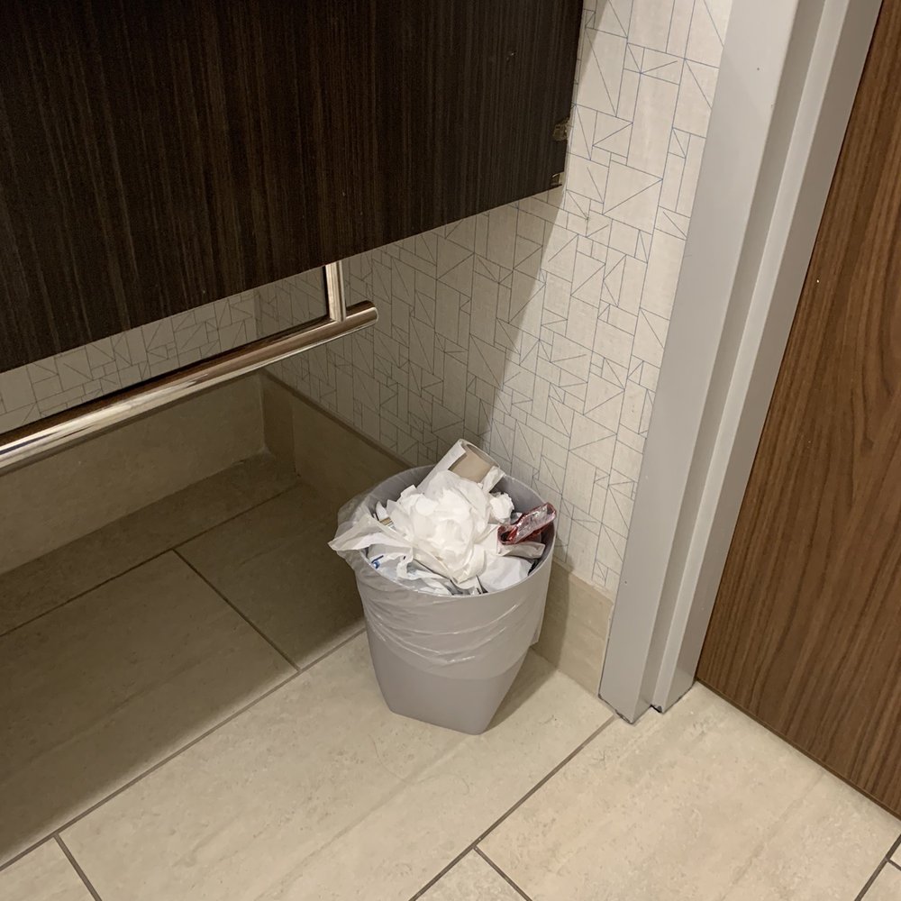 Holiday Inn Express & Suites Redding - Uncollected trash 3 days no service - Hotels Near Me - Redding, California Holiday Inn Express & Suites Redding - Uncollected trash 3 days no service - Hotels Near Me - Redding, California