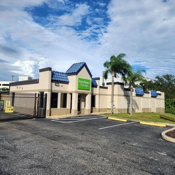 Extra Space Storage - 3853_Alternate Beauty Image - Self Storage Near Me - St Petersburg, Florida Extra Space Storage - 3853_Alternate Beauty Image - Self Storage Near Me - St Petersburg, Florida
