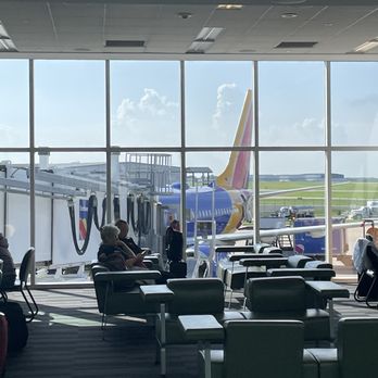 Tulsa International Airport - Airports Near Me - Tulsa, Oklahoma
