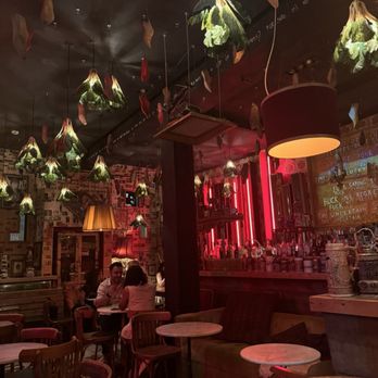 Majong - Inside - Bars Near Me - Lisbon, 11