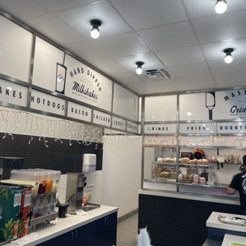 Wayback Burgers - Inside - Burgers Near Me - San Antonio, Texas Wayback Burgers - Inside - Burgers Near Me - San Antonio, Texas