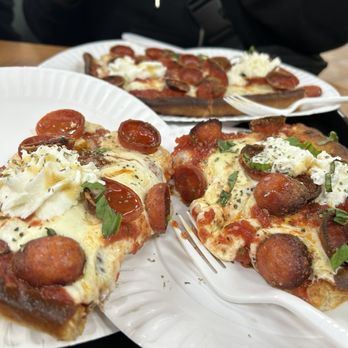 Krispy Pizza  - Best Sicilian Pie - Pizza Near Me - Brooklyn, New York