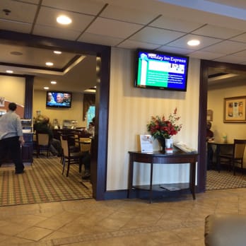 Holiday Inn Express & Suites Plainfield - Lobby - Hotels Near Me - Plainfield, Connecticut Holiday Inn Express & Suites Plainfield - Lobby - Hotels Near Me - Plainfield, Connecticut