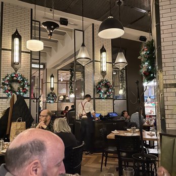 The Dearborn - Lovely ambience - New American Near Me - Chicago, Illinois The Dearborn - Lovely ambience - New American Near Me - Chicago, Illinois