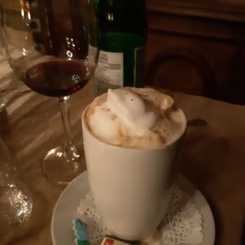 Le Gourmet - Cappuccino - French Near Me - Bromont, Quebec