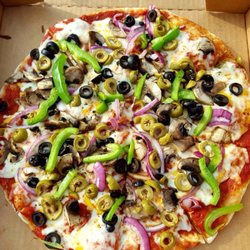 Outlaw Pizza - Tasty veggie pie.