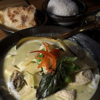 Sukh - KANG KEAW WAN green chicken curry - Thai Near Me - Brooklyn, New York Sukh - KANG KEAW WAN green chicken curry - Thai Near Me - Brooklyn, New York