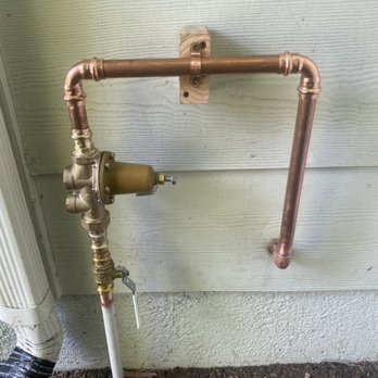 EPK Plumbing - a copper pipe connected to a wall - Plumbing Near Me EPK Plumbing - a copper pipe connected to a wall - Plumbing Near Me