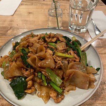 Chomp Chomp Thai kitchen - Thai Near Me - New York, New York