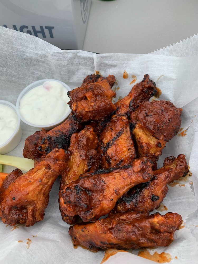 THE BROADWAY BAR & GRILL 58 Photos & 122 Reviews 106 Randall Ave